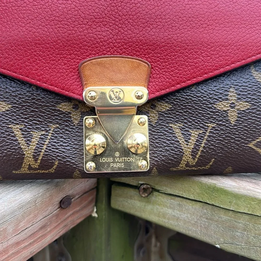 Louis Vuitton Pallas Wallet. Box Dust Bag with COA! FLASH SALE - Picture 9 of 16